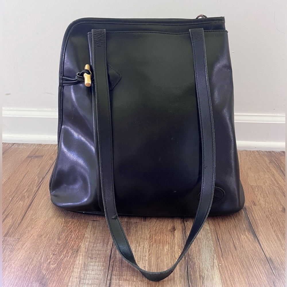 LONGCHAMP
Leather Crossbody Bag